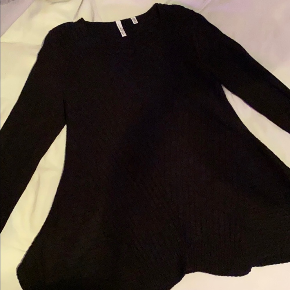 Ribbed Black Sweater